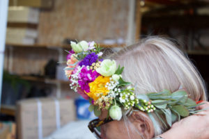 To get you feeling divinely exquisite at this year's Melbourne Cup, the floristry team at W Events are helping you create the perfect DIY flower crown!